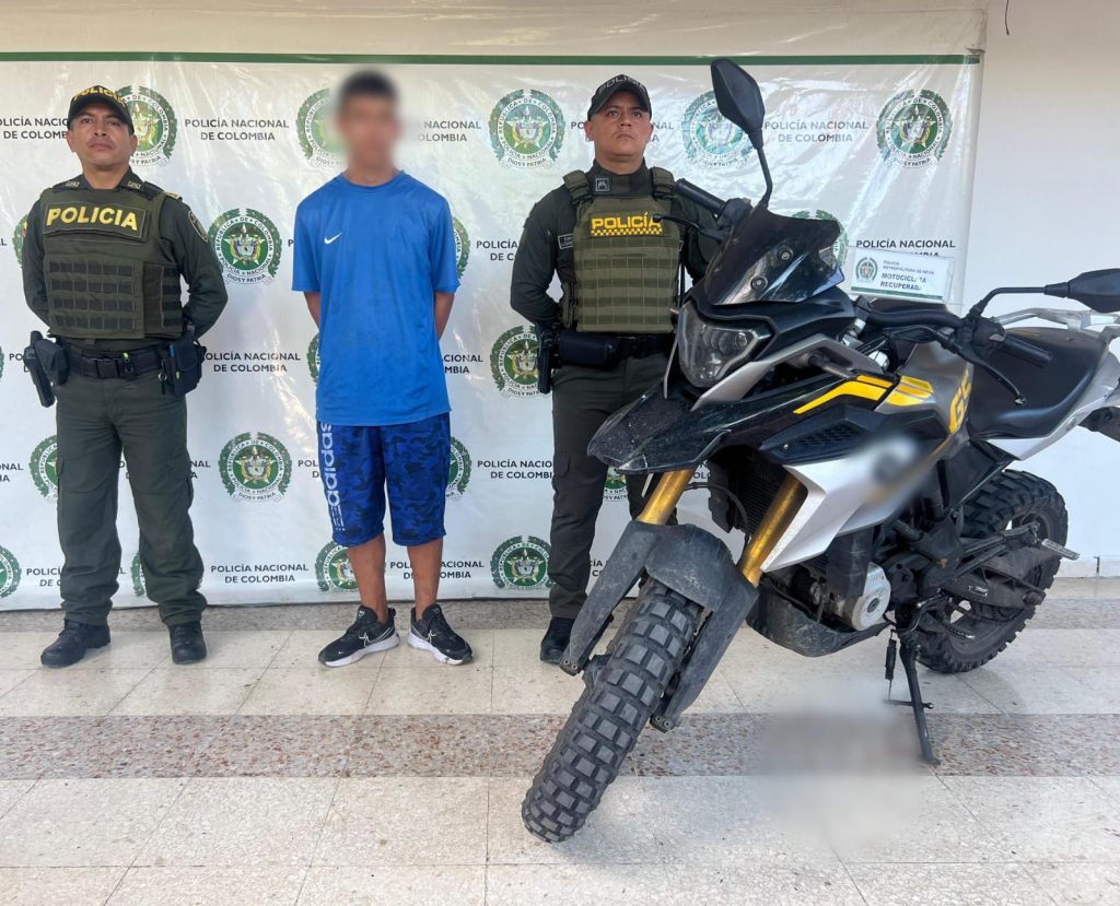 1000855050-1024x829 DETENIDO LUEGO DE HURTAR UNA MOTOCICLETA