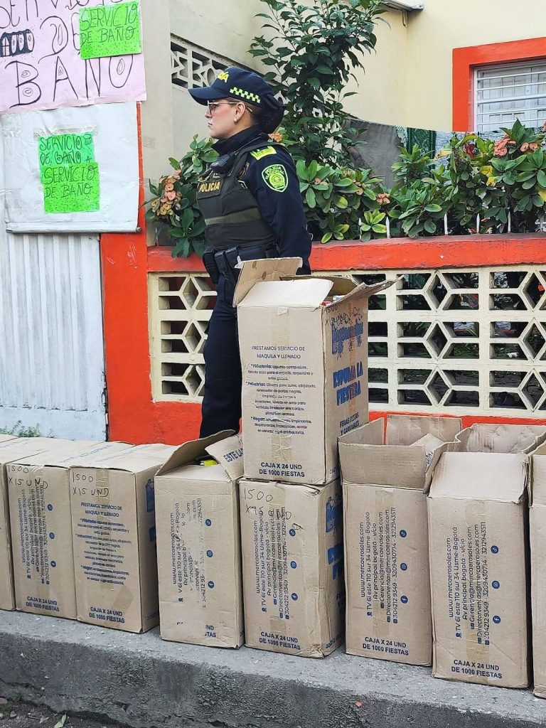 32205-768x1024 CERCA DE 500 TARROS DE ESPUMA EN NEIVA FUERON INCAUTADOS