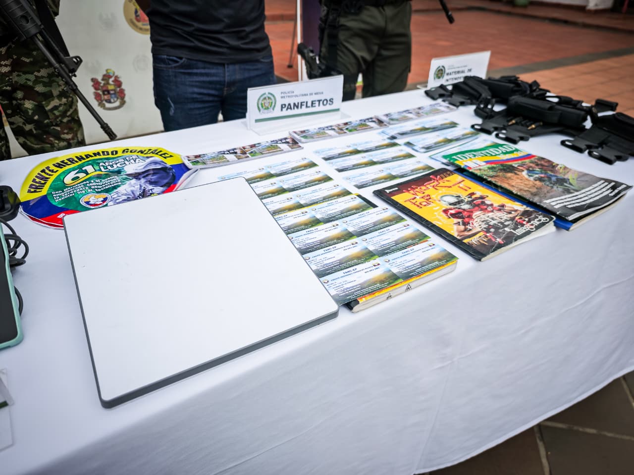 WhatsApp-Image-2025-11-28-at-11.09.39-AM CAPTURAN A ALIAS “RICHARD”, SEÑALADO DE PARTICIPAR EN ATENTADO CON EXPLOSIVOS EN LA PLATA, HUILA