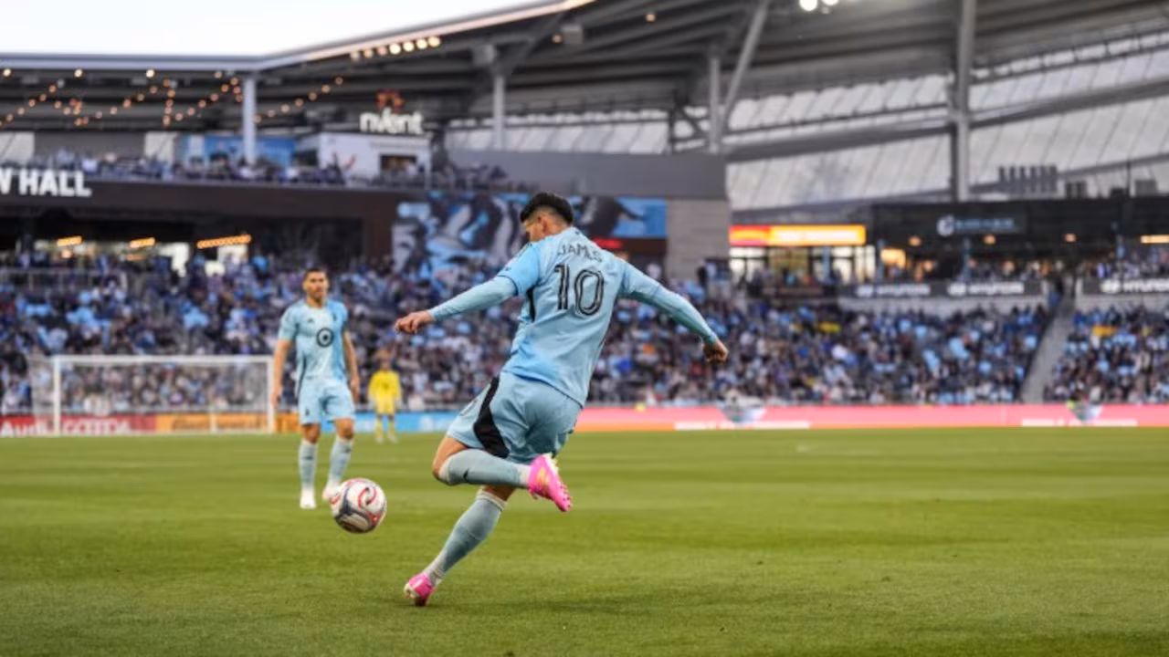 RSEVOFW6GZBUBKNHRKWONI3OS4 JAMES RODRÍGUEZ VOLVIÓ A BRILLAR EN MINNESOTA Y RECIBIÓ ELOGIOS DE SU ENTRENADOR